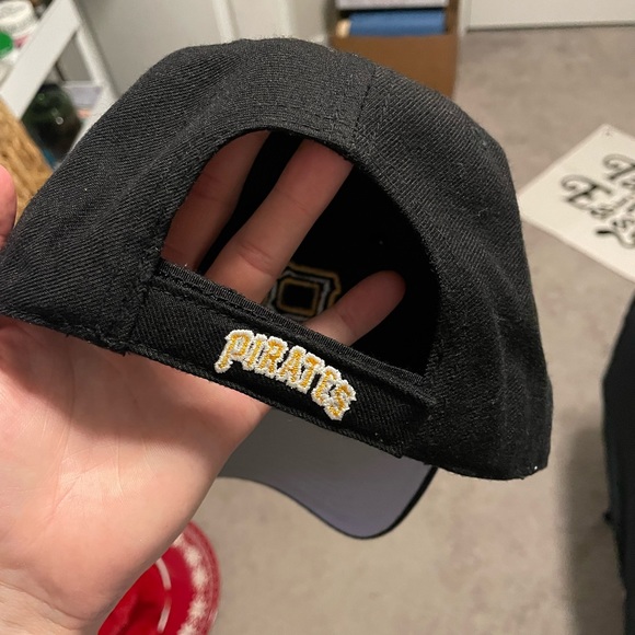 Baseball hat - Picture 3 of 3